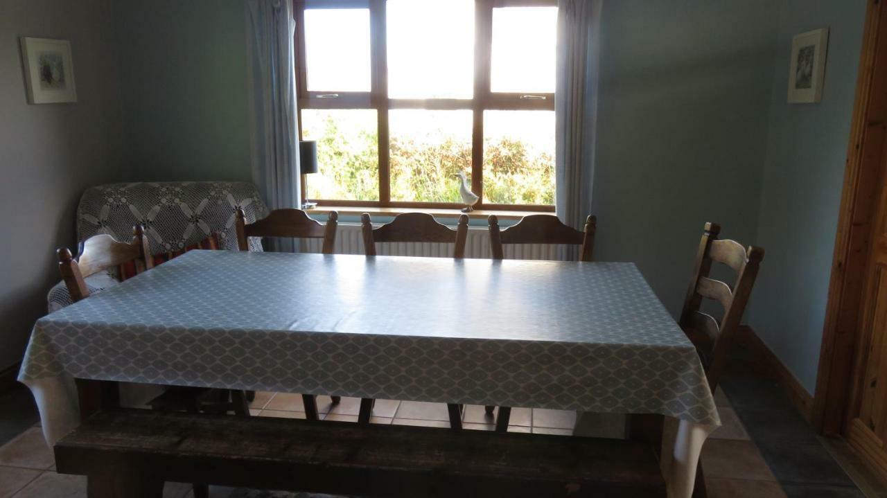 Heatherhill Farm Cottage In Letterfrack Beside Connemara National Park エクステリア 写真
